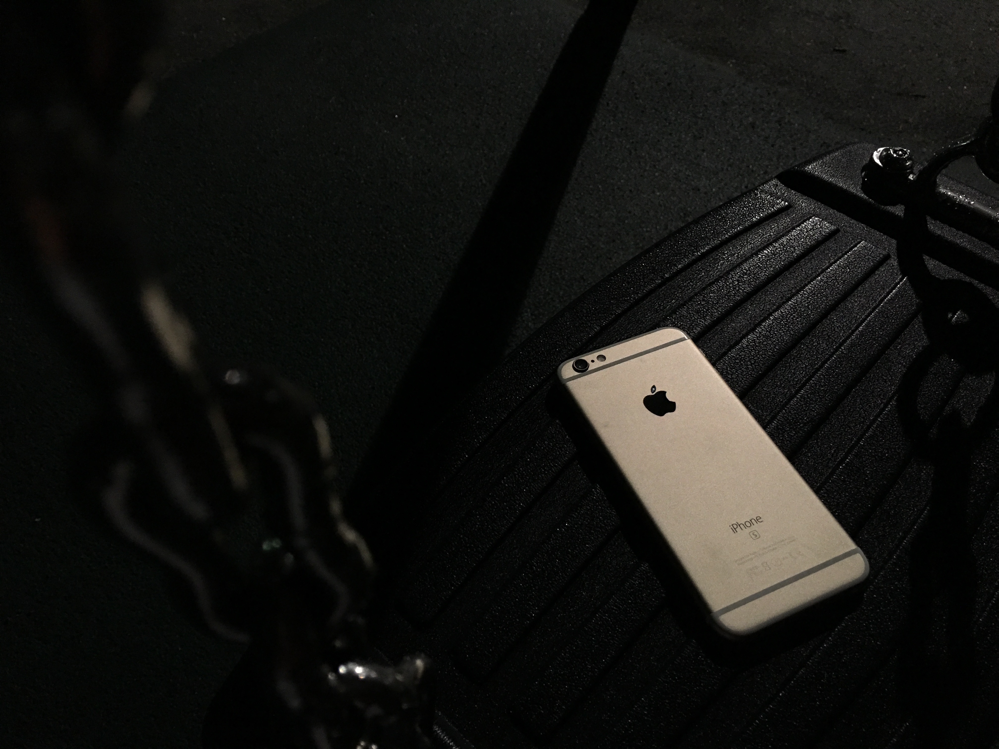 Iphoneで 夜景 夕景 をきれいに撮る方法 荻窪圭のiphoneカメラ講座 Itmedia Mobile