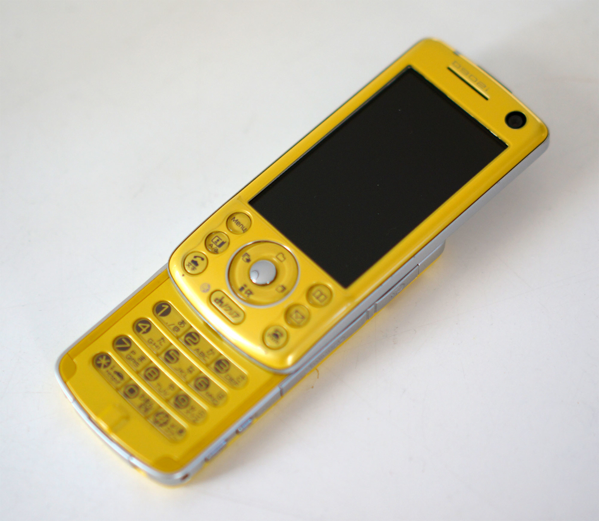 ガラケー端末 D902iS - スマートフォン/携帯電話