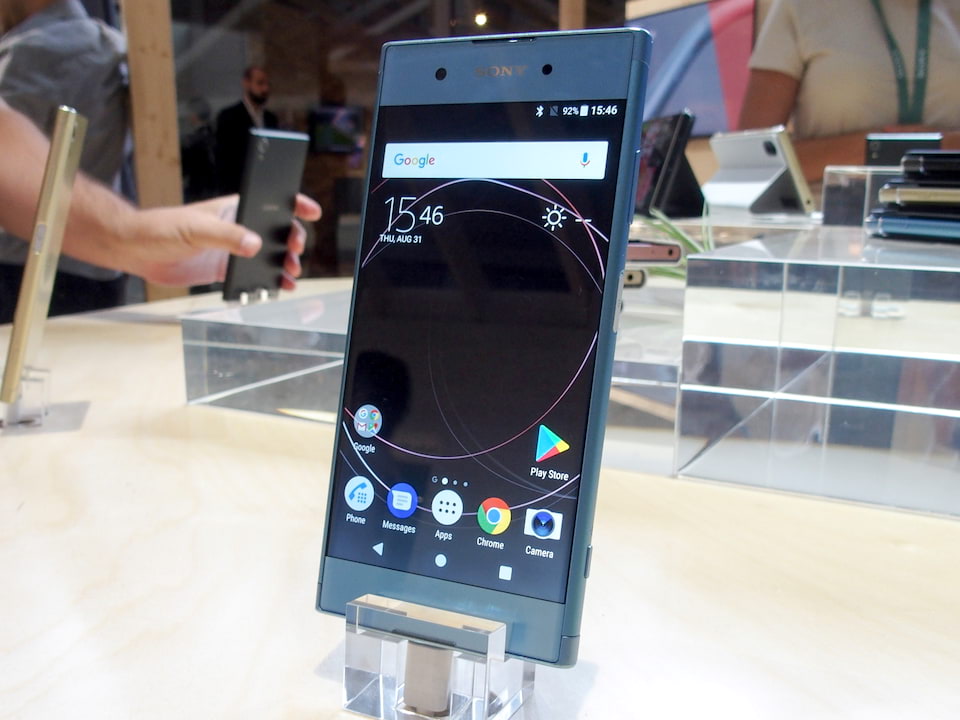 新しい“スーパーミッドレンジ”の中身は？ 「Xperia XA1 Plus」の実機を