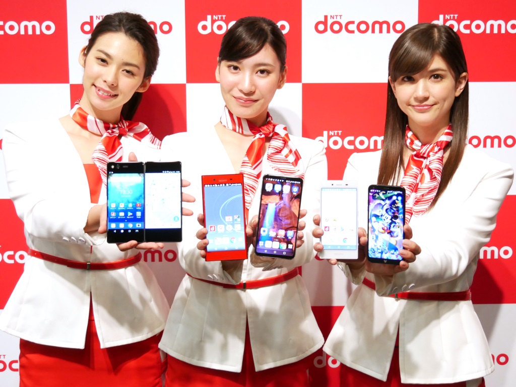 ドコモが2017年冬・2018年春モデルを発表 2画面スマホやJOJOなど15機種