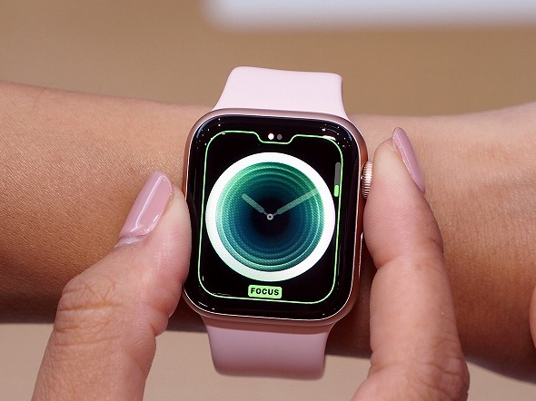 大きく、柔らかな印象になった「Apple Watch Series 4」実機レポート 