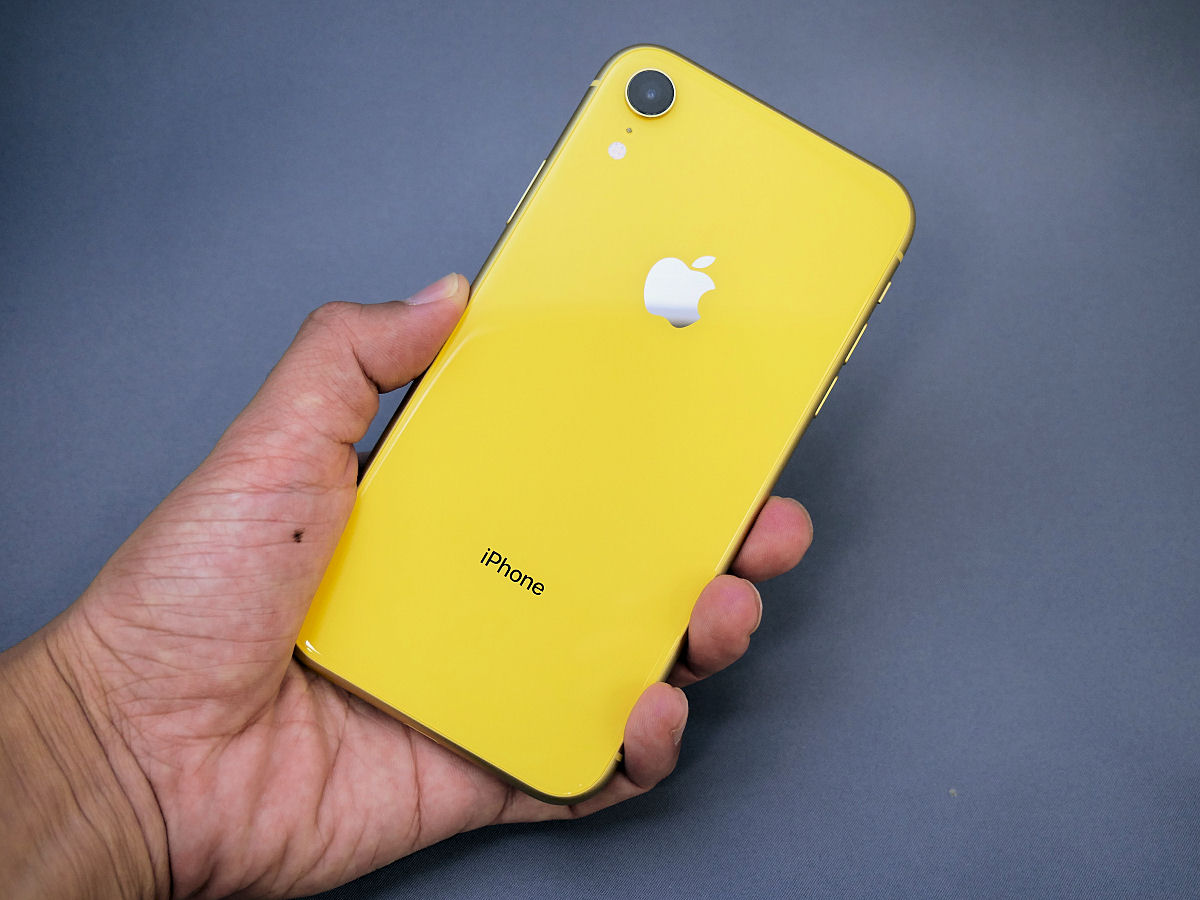 iPhone XR yellow