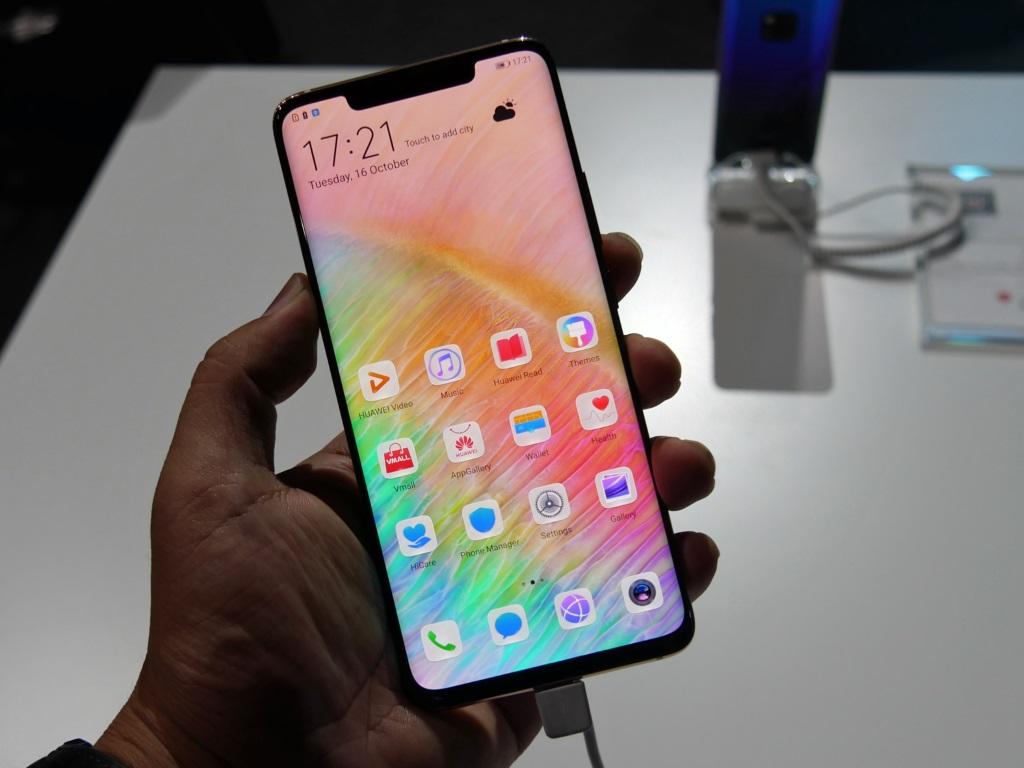 なぜモノクロセンサー廃止に？ NMカードの狙いは？ 「HUAWEI Mate 20