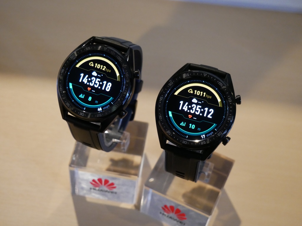 Huawei Watch Gt 日本上陸 最長30日のバッテリー持ちで2万円台半ば Itmedia Mobile