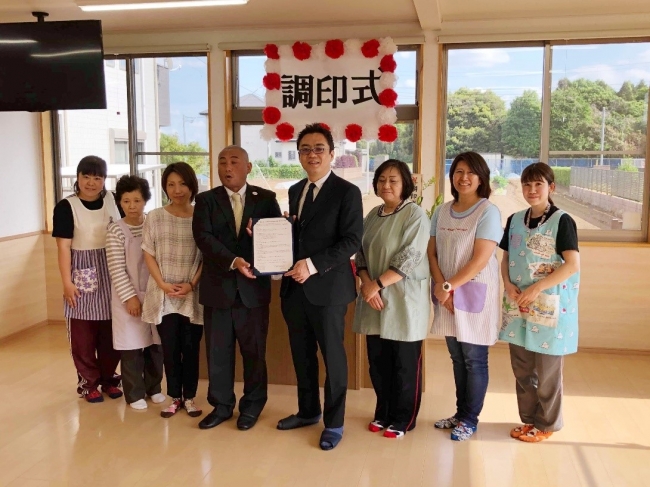 印西市 星虹保育園制服他 - 千葉県の家具