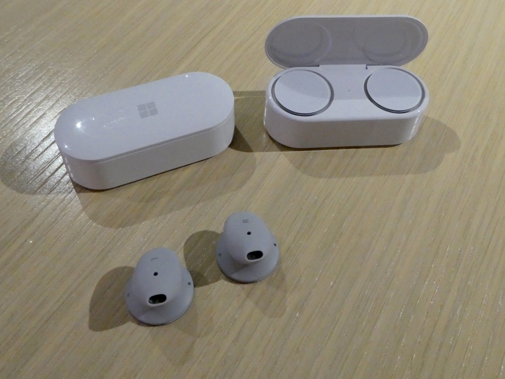 完全ワイヤレスイヤフォン「Surface Earbuds」の国内販売が決定 2020年