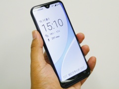 ドコモ、京セラ製の「あんしんスマホ」を2月24日発売 4万1976円（要約