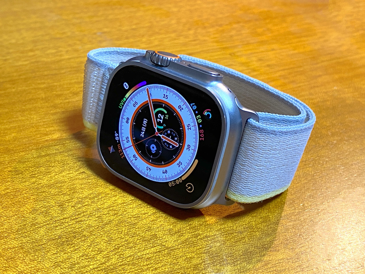 Apple Watch Ultra」はガジェット愛好家も選ぶべき？ 日常使いでの
