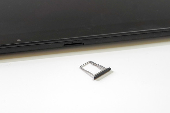 SD�J�[�h�X���b�g