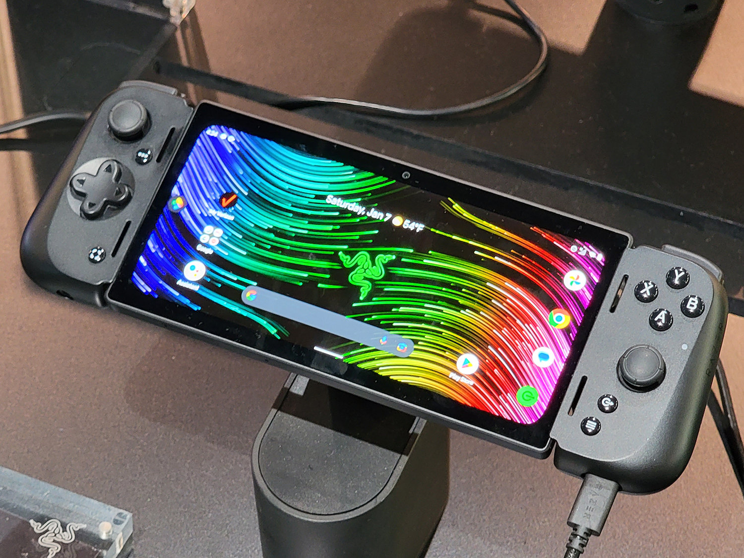 モバイルゲーム機「Razer Edge 5G」はAndroid搭載 これはRazer Phoneの