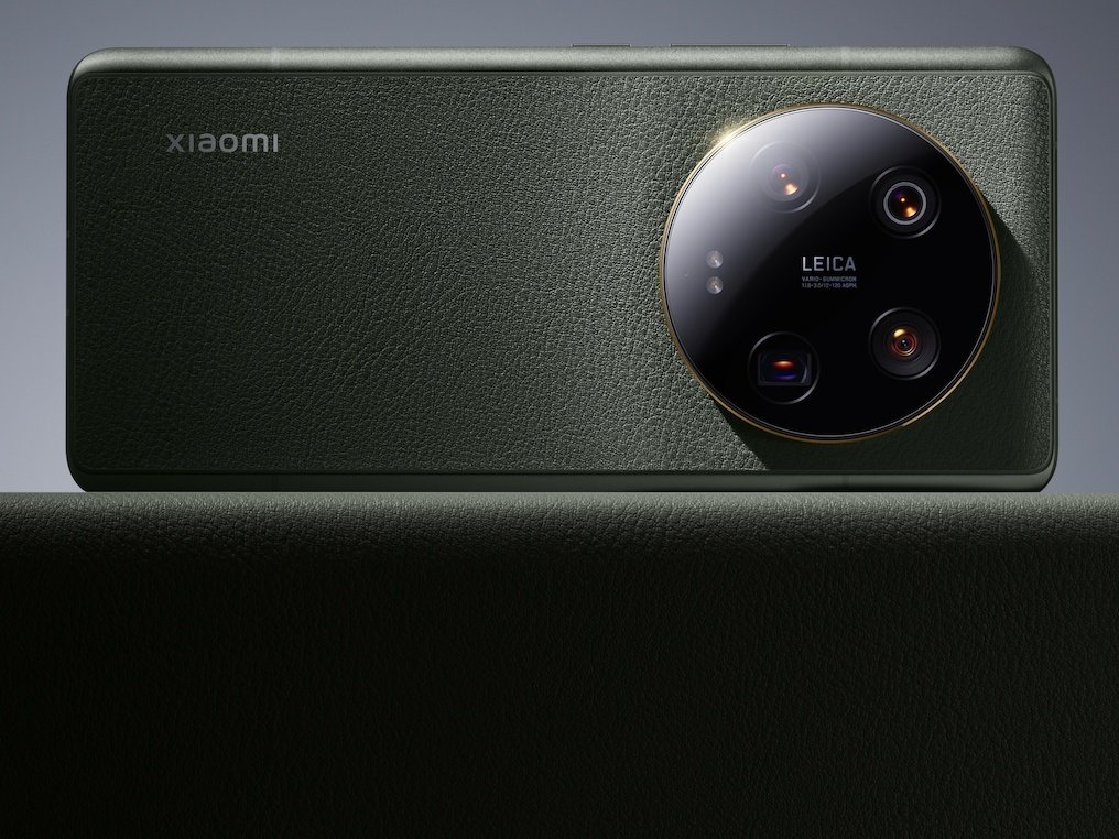 Xiaomi 13 Ultra」発表 可変絞りの1型センサーカメラを搭載、約11万
