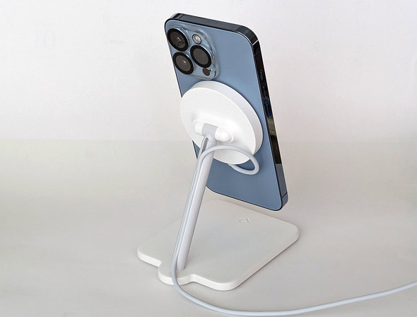 Apple iOS 17 Forte for iPhone with MagSafe iPhone 15 X^h X^oC