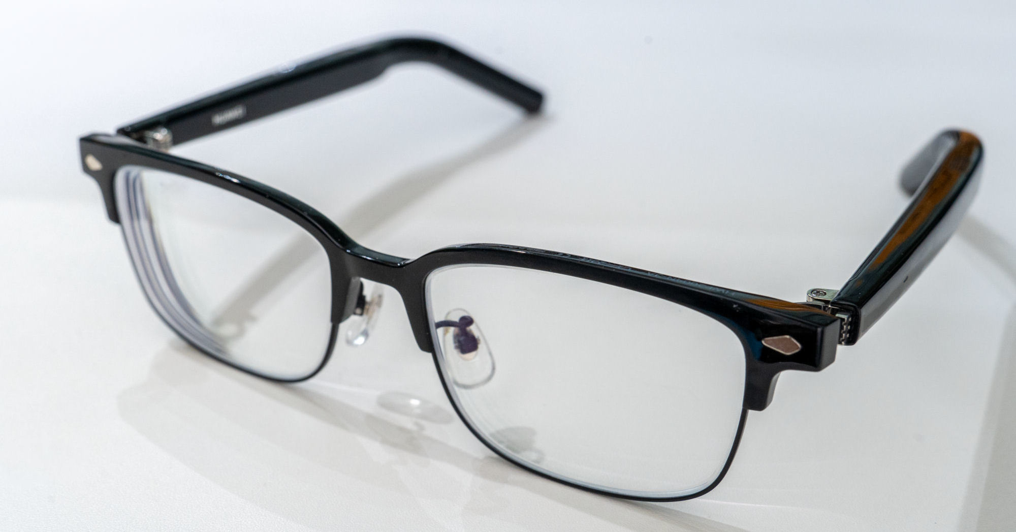 オーディオグラス「HUAWEI Eyewear 2」は普通のメガネとしても使える 