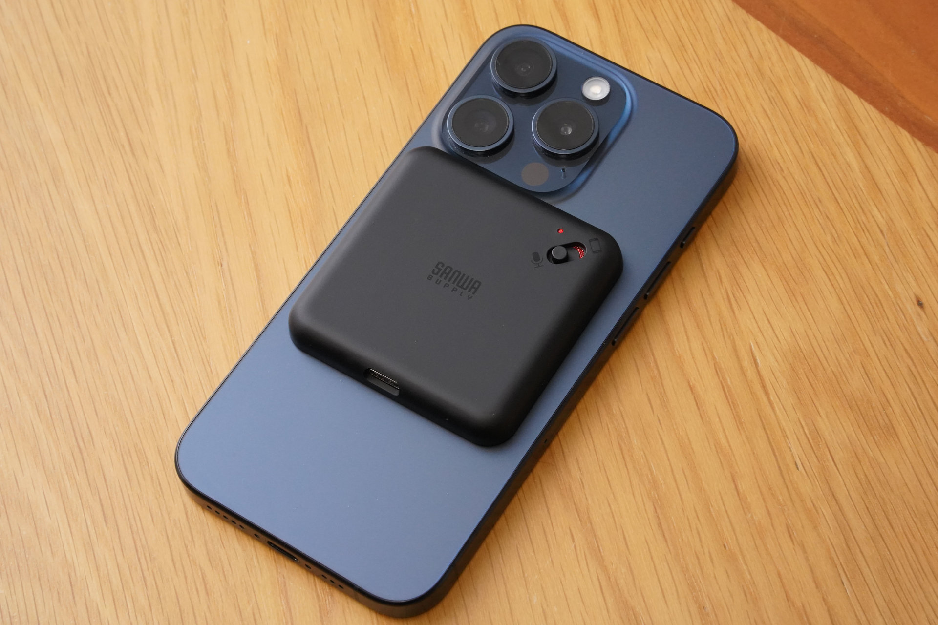 スマホ背面に貼り付ける“音声通話録音ガジェット”を試す 手軽で便利