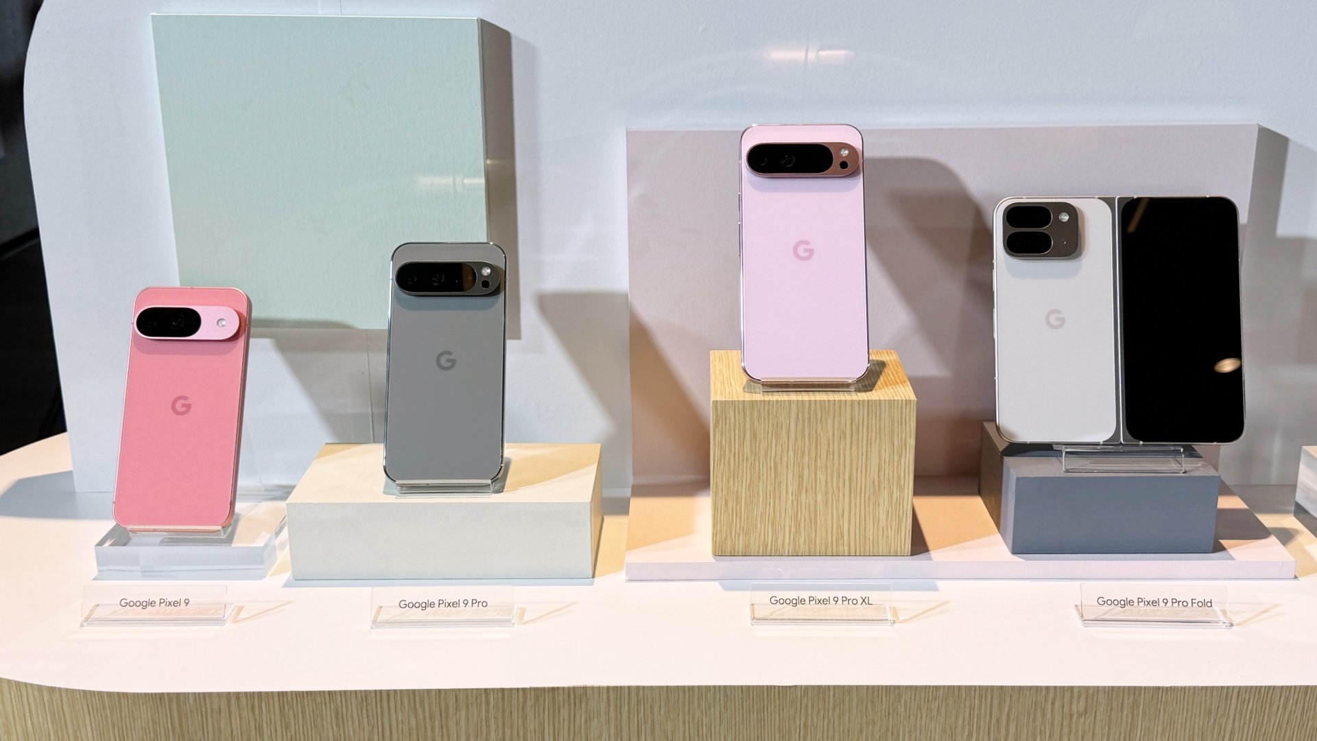 現行Androidスマートフォンの価格まとめ【2024年8月編】 Pixel 9