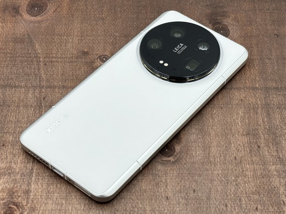 Xiaomi 14 UltraAQUOS R9r