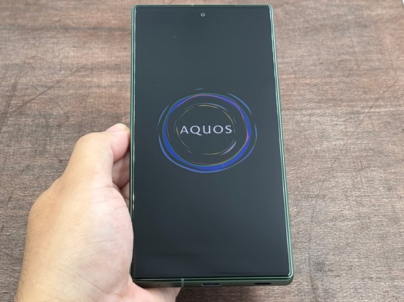 Xiaomi 14 UltraAQUOS R9r