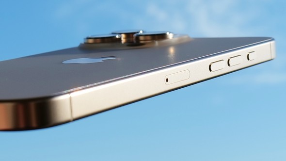 iPhone16ProMax \񑈒D