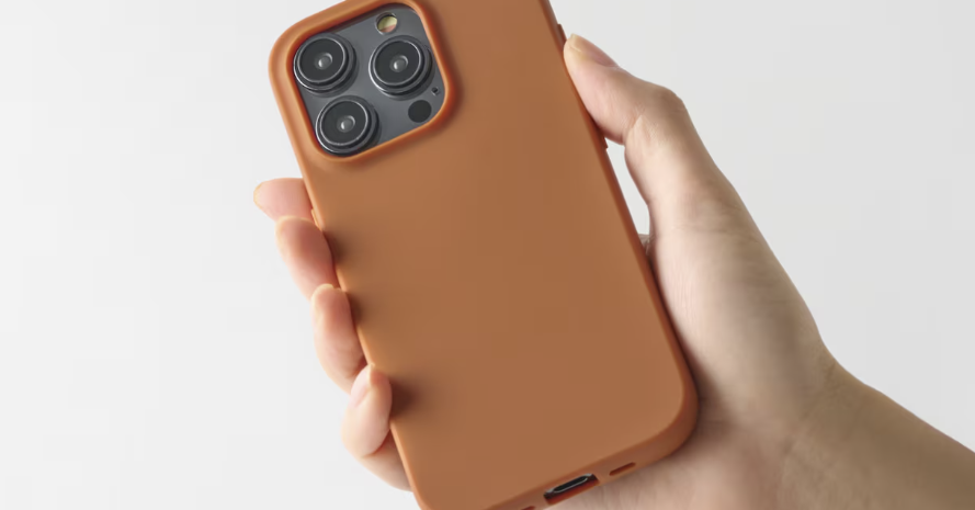 無印良品、690円のiPhoneケースなど発売 “らしい”シンプルなデザインと