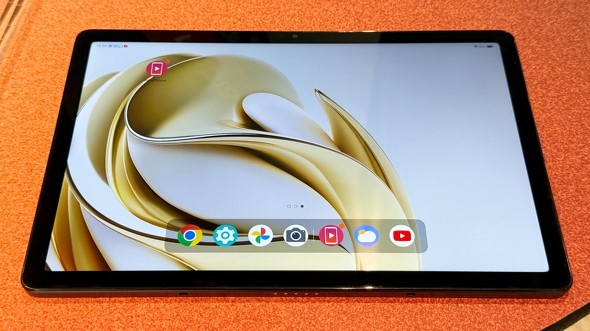 nubiaFlip2 �܂肽���݃X�}�z ZTE