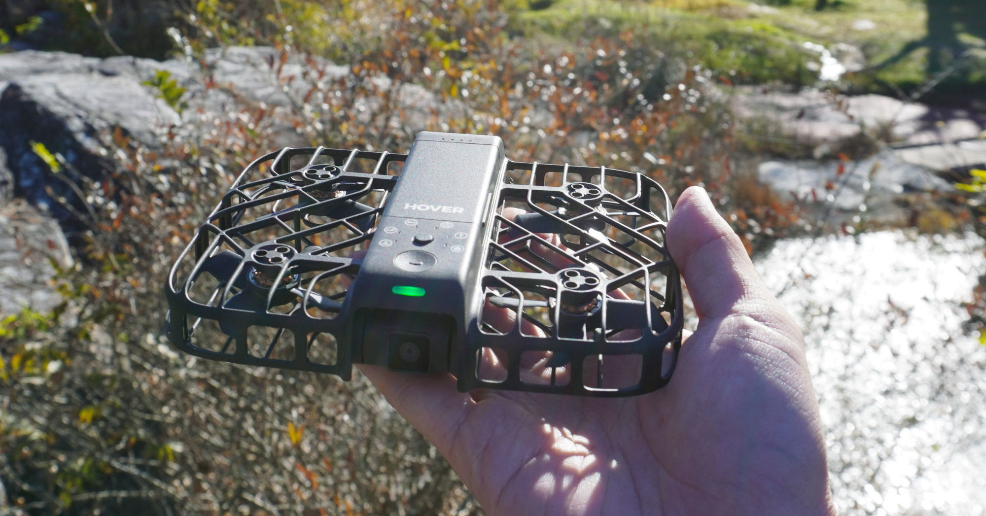 AIカメラ付きドローン「HOVERAir X1 Smart」を試す 手のひらサイズの 