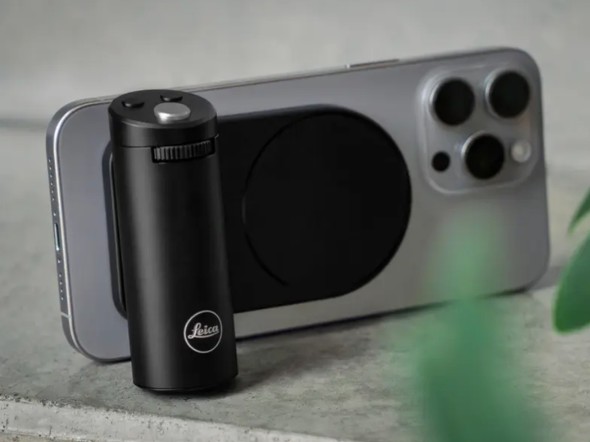 CJ Leica
