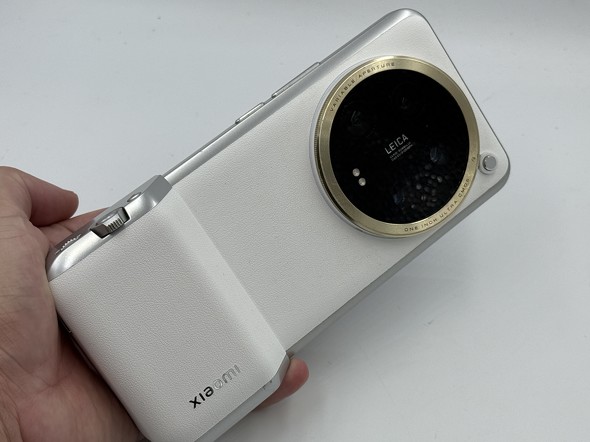 Xiaomi 14 UltraAQUOS R9 pror