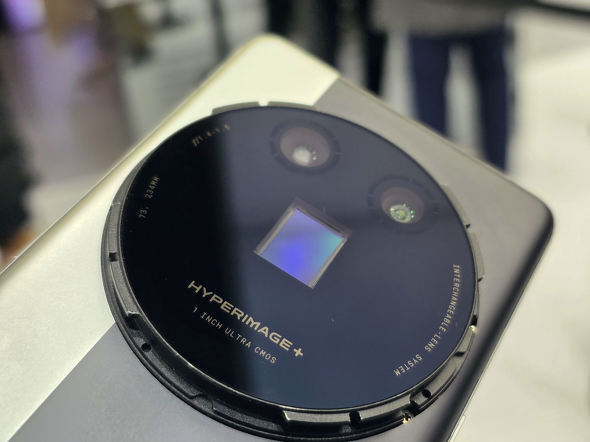 realme Interchangeable-lens Concept