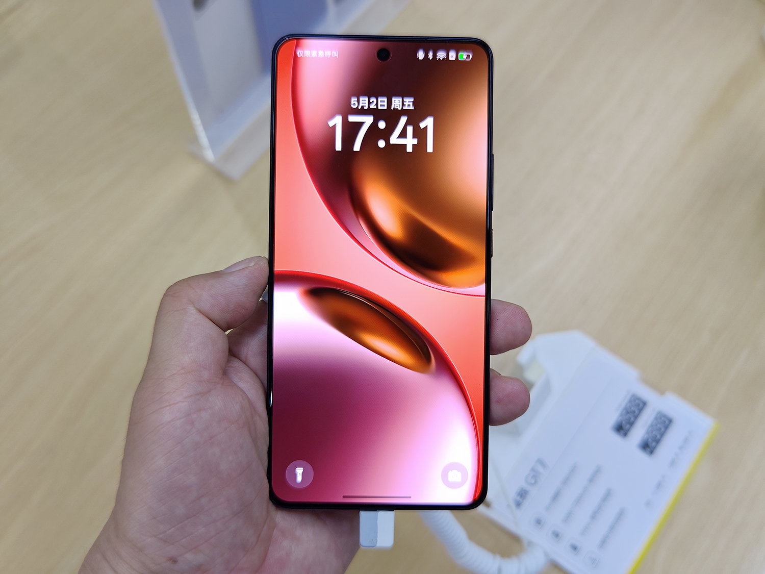 低価格モデルに強いrealmeの新「GT7」は、MediaTek最高のチップを搭載