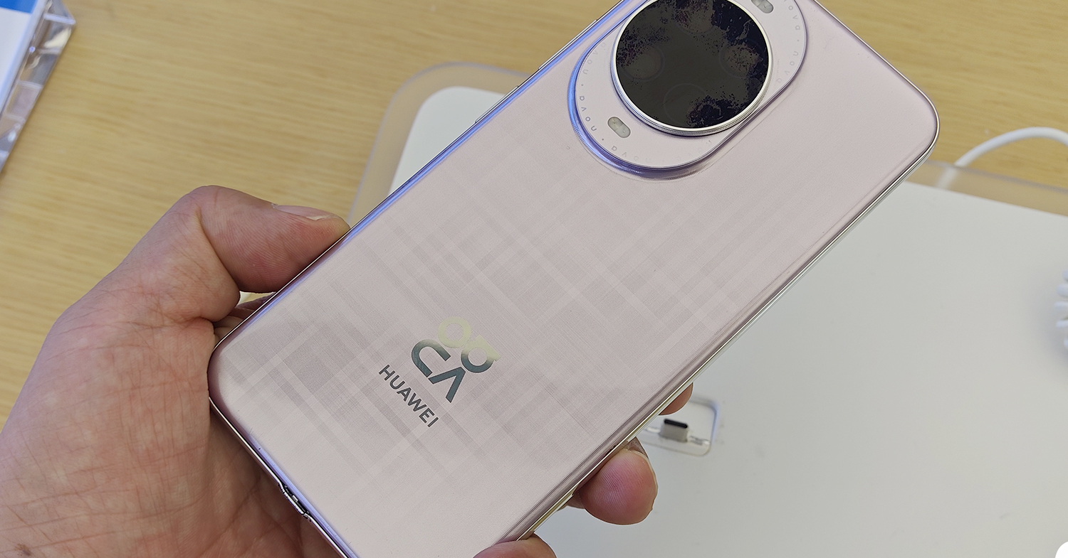 ポートレートを美しく撮影できるHuawei「nova 14 Ultra」：山根康宏の