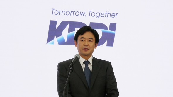 楽天モバイル ローミング plan 料金プラン au UQ povo KDDI