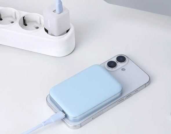 ���A�E�C���^�[�i�V���i��