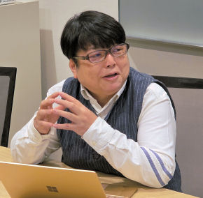 ���c�S���q