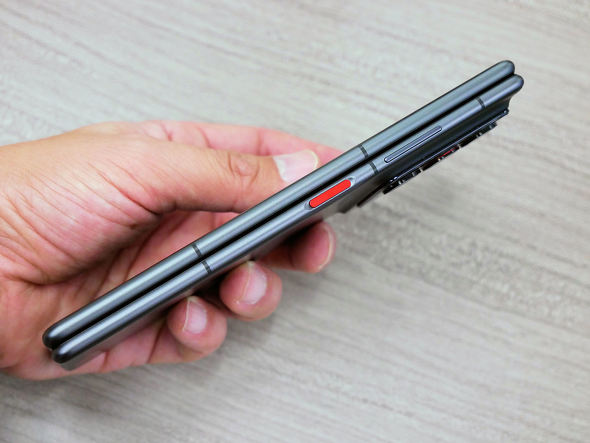 nubia Flip 3�Anubia Fold