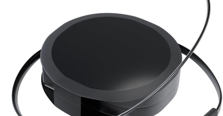 デスクに固定してサッと使える「オウルテック 片引き巻取り式 Type-Cケーブル」が1780円で販売中