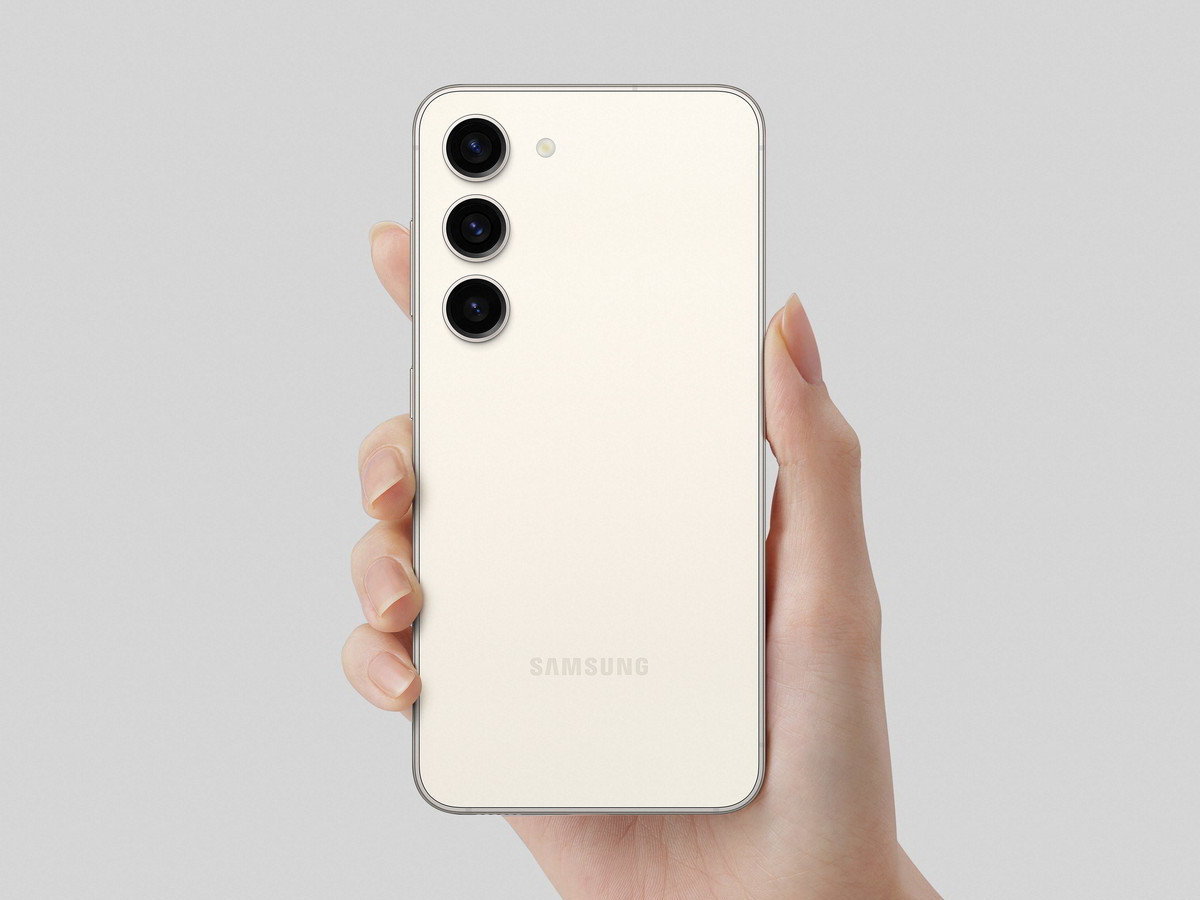 Amazonで整備済み「Galaxy S23（256GB）」が8％オフの約4.8万円　フラットな6.1型ディスプレイ搭載