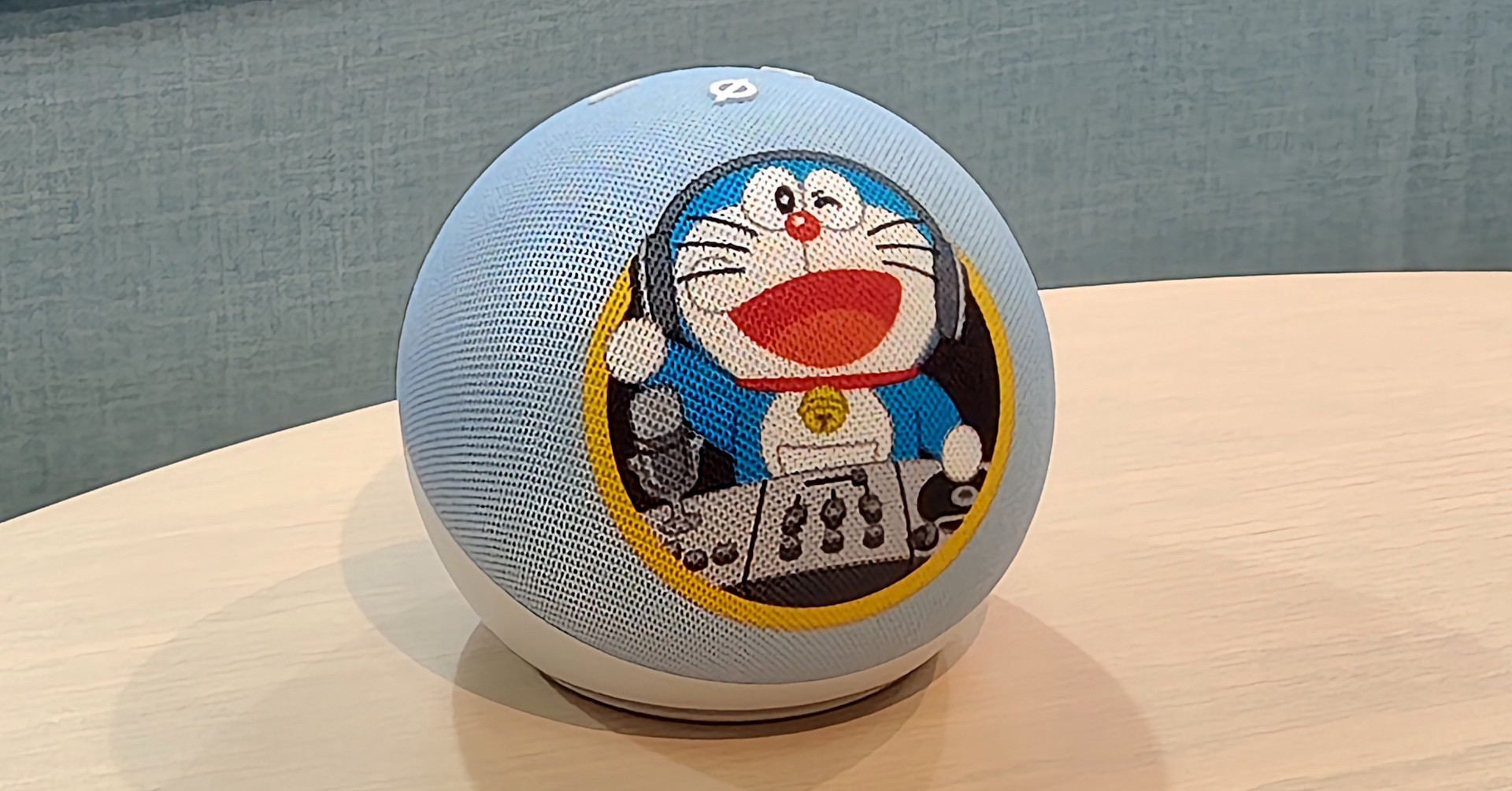 日本初の限定Echo Dotは「ドラえもん」！　価格はあえての「1万1293円」