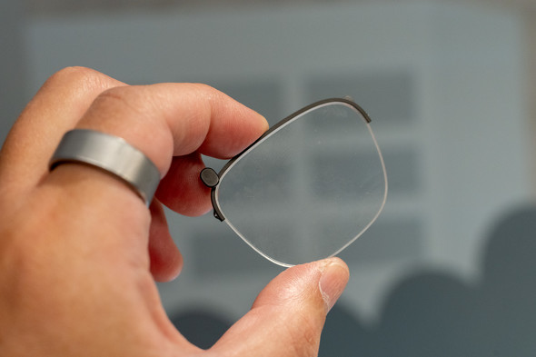 Rokid�X�}�[�gAI�O���X