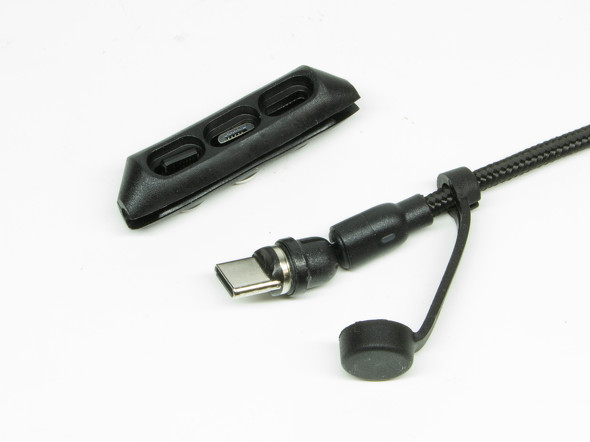 �L�����h�D�}�O�l�b�g�P�[�u��