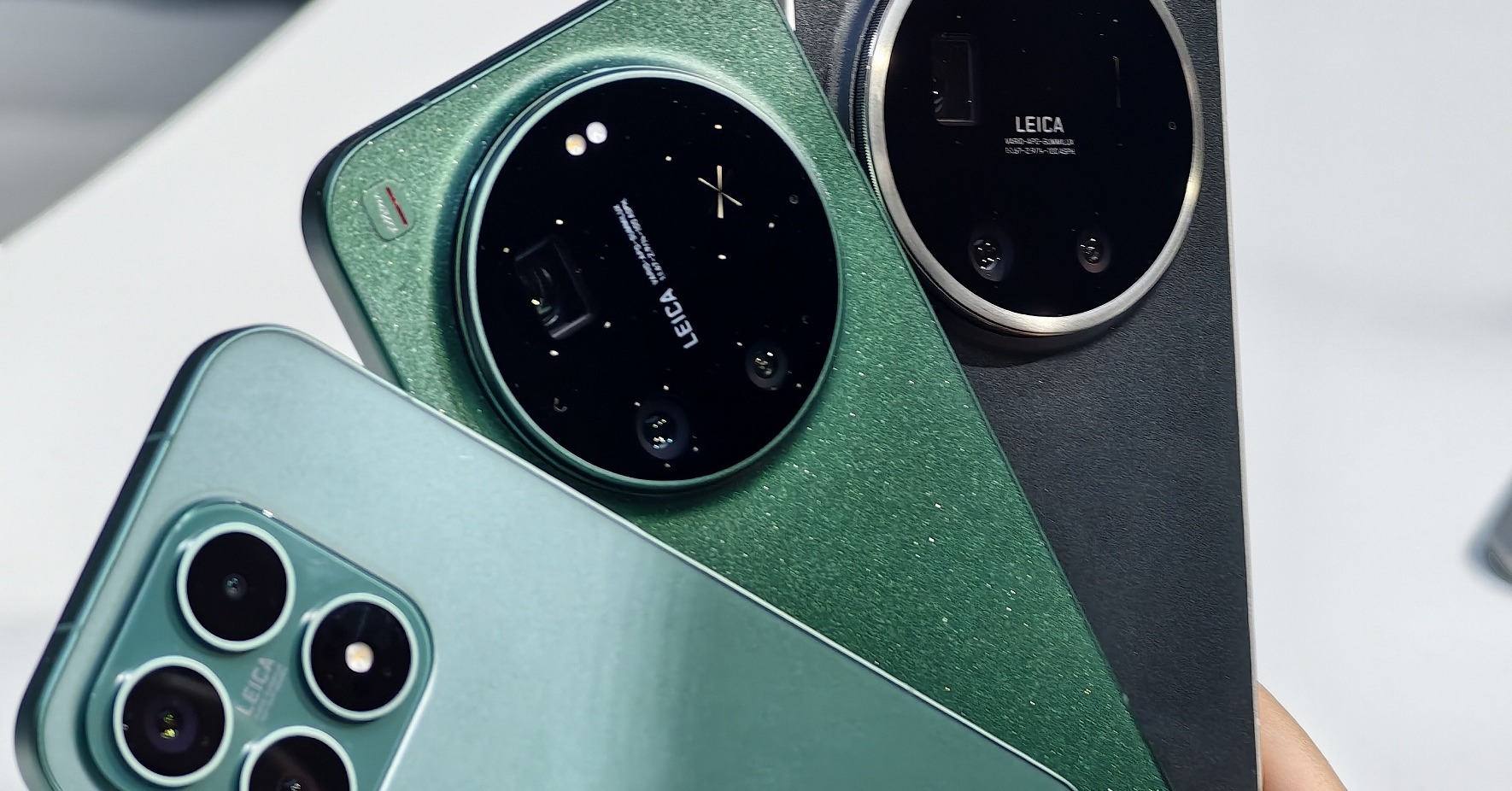 「Xiaomi 17／17 Ultra」は何が進化した？　新センサーのカメラ、競合をしのぐバッテリーに注目　実機レポート