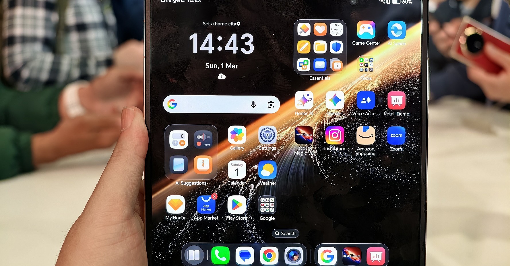 新折りたたみ「HONOR Magic V6」発表　厚さ8.75mmで6660mAhバッテリー搭載、IP69防水にも対応　Galaxyのライバルに
