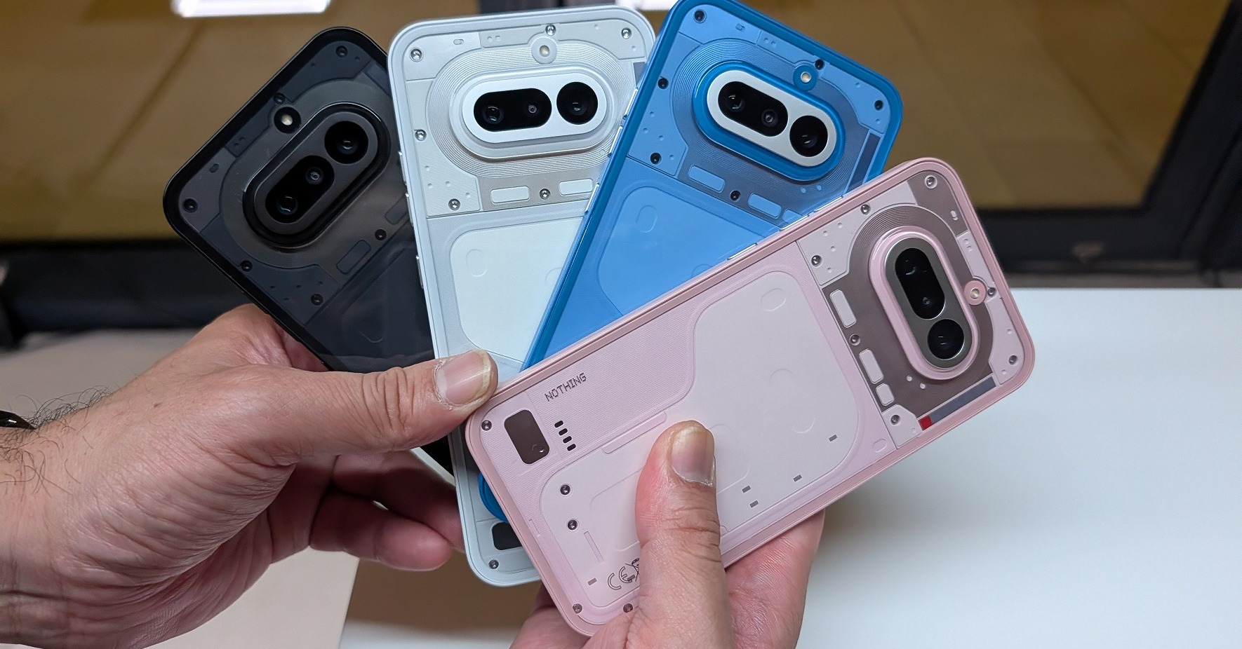 Nothingが最新スマホ「Phone (4a)」を先行公開、実機をチェック　先代の「Phone (3a)」から何が変わった？