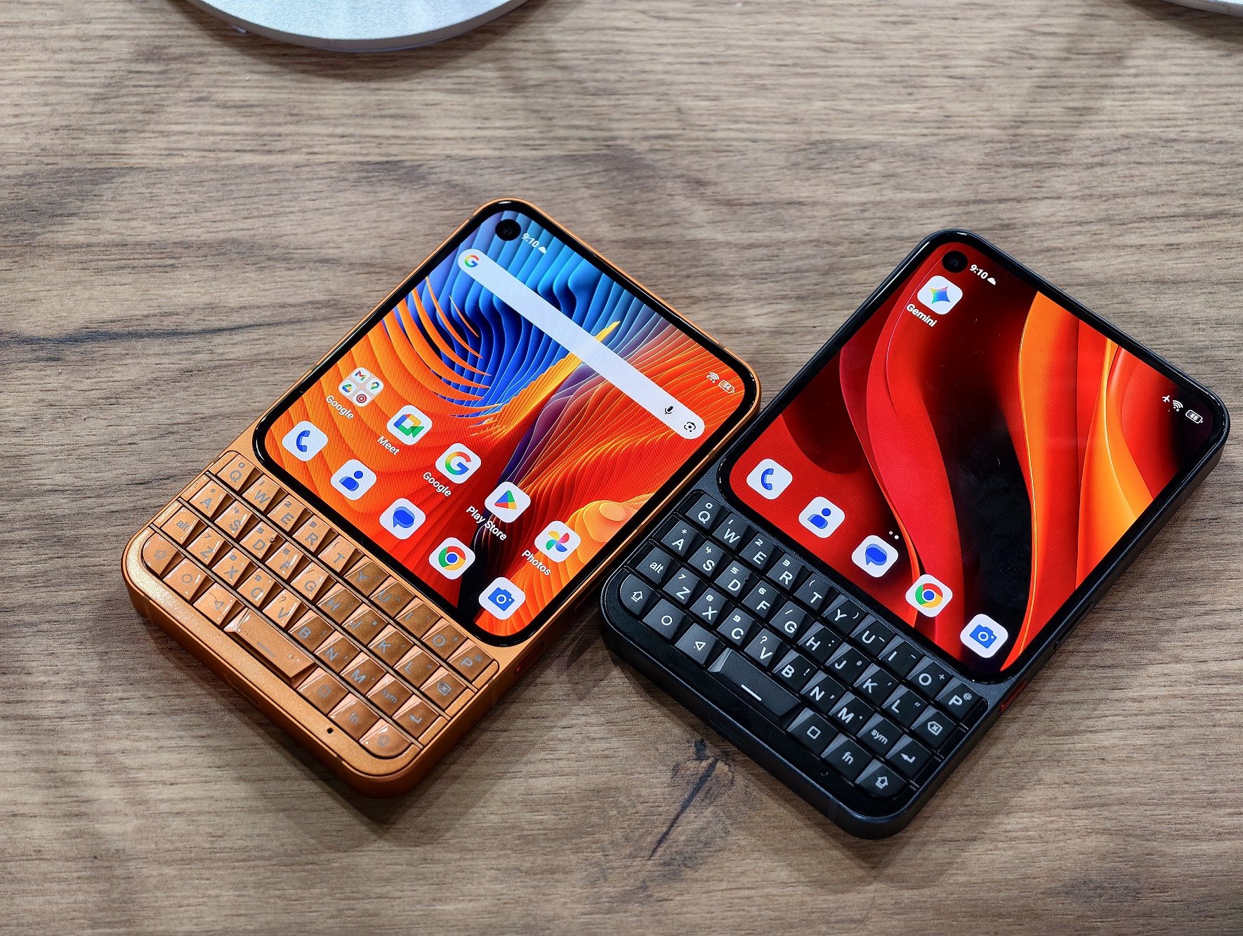 キーボード付きスマホ「Titan 2 Elite」がUnihertzから登場 実機に触れ
