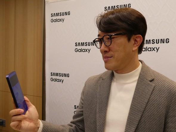 GalaxyS26 �T���X���d�q