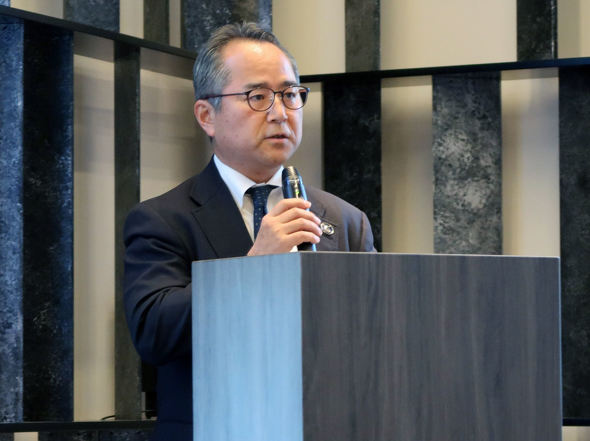 �_�C�i�[�X�N���u