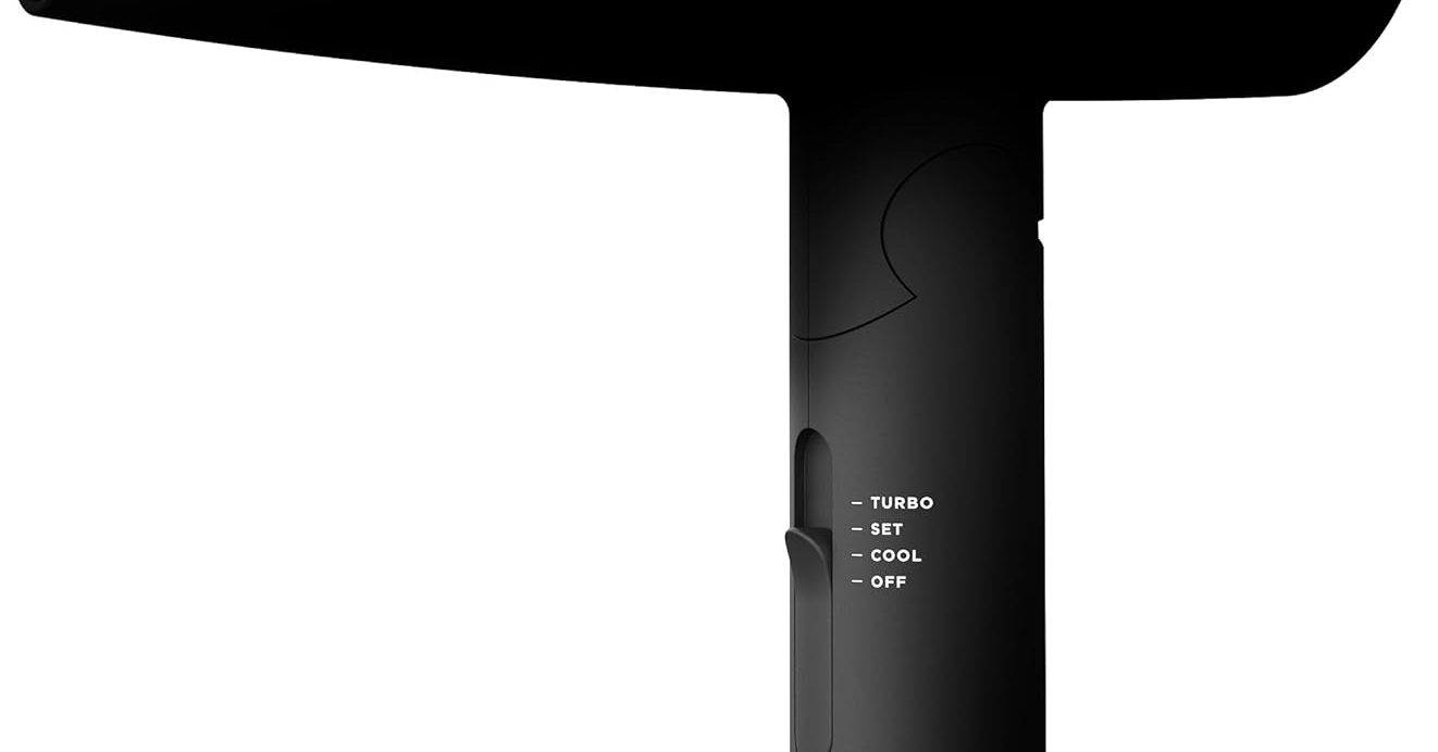 髪を乾かす時間を短縮してダメージ軽減する「サロニア スピーディーイオン ドライヤー」が33％オフの3980円に