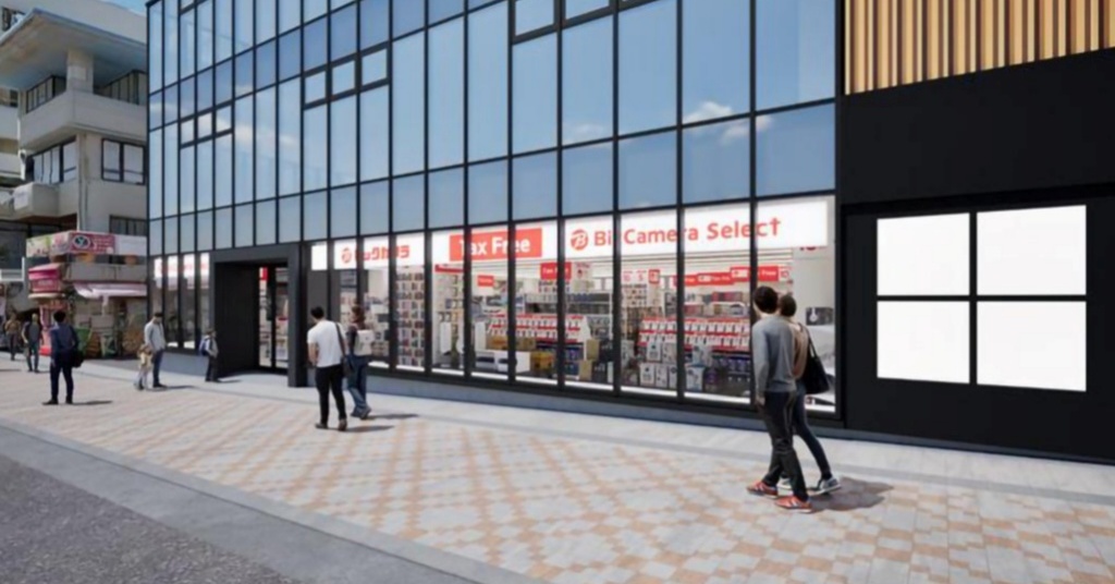 沖縄にビックカメラ初上陸！かりゆしウェア店員がお出迎えする、お土産選びの新名所