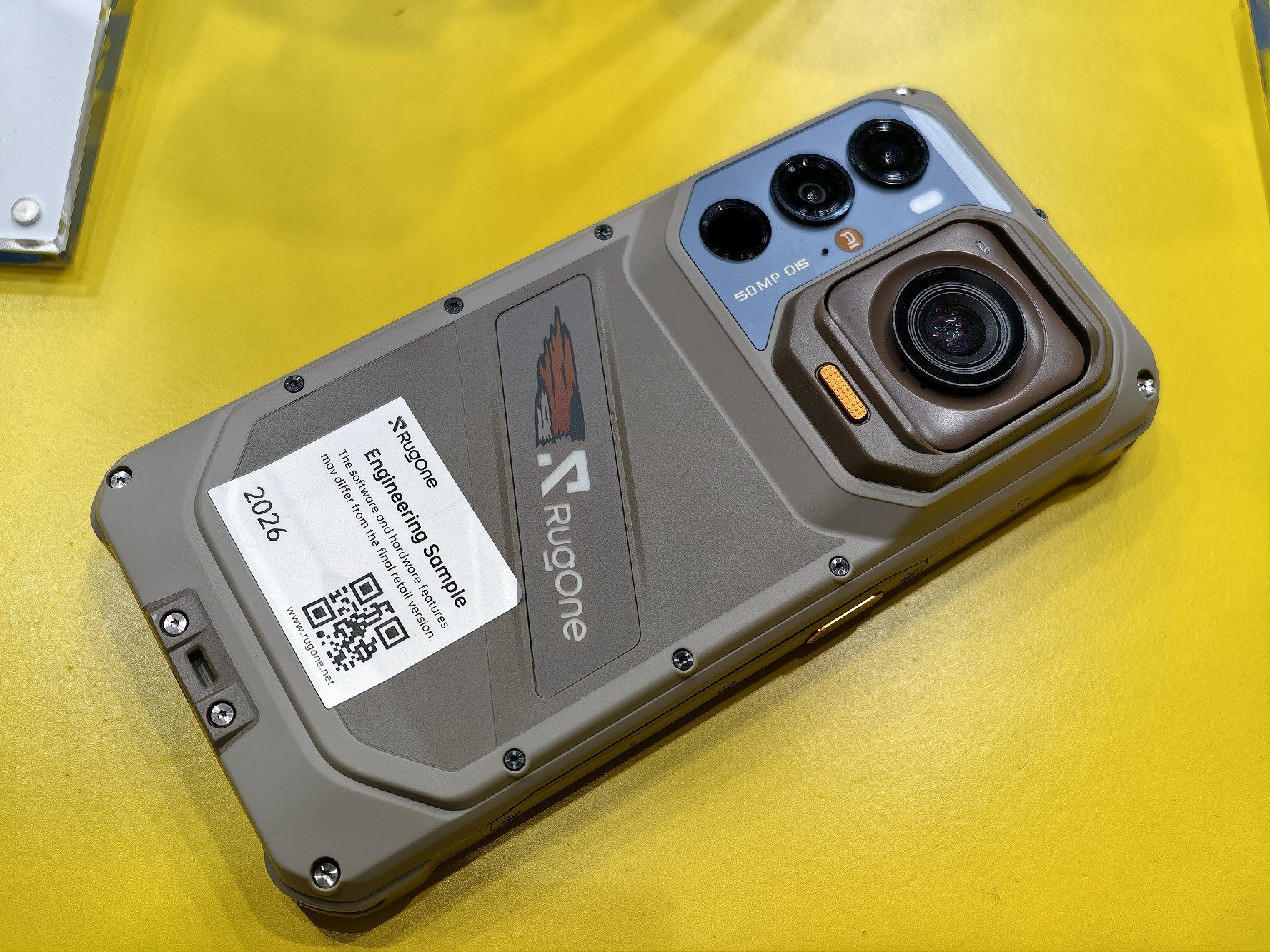 l_st52693_xsnap7pro-01.jpg