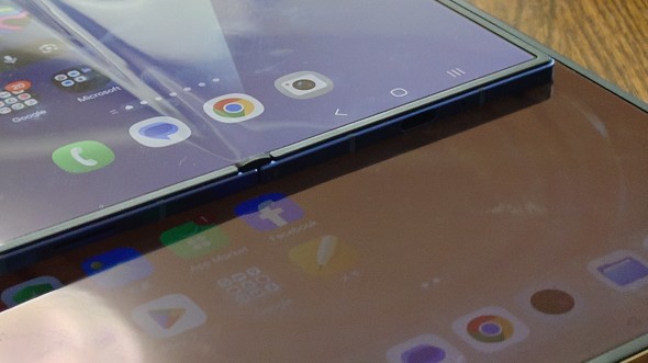 OPPOFindN6 �܂肽���݃X�}�z