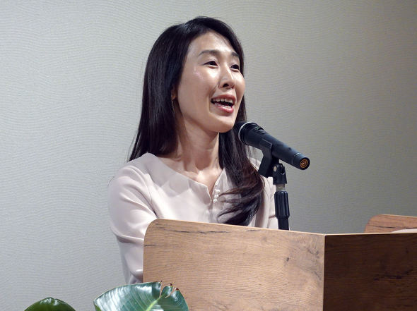 ���O�W���A���[�J�[�h Black Diamond